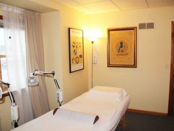 rochester_acupuncture_treatment_room_1-3171c3f76b